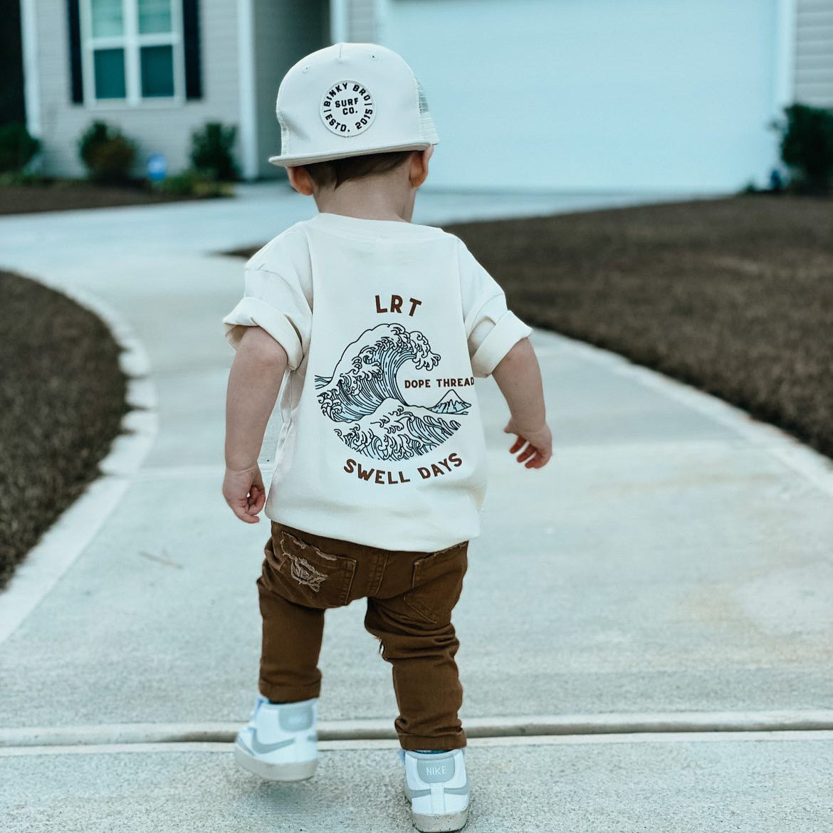 100% ORGANIC COTTON DOPE THREADS SWELL DAYS TEE