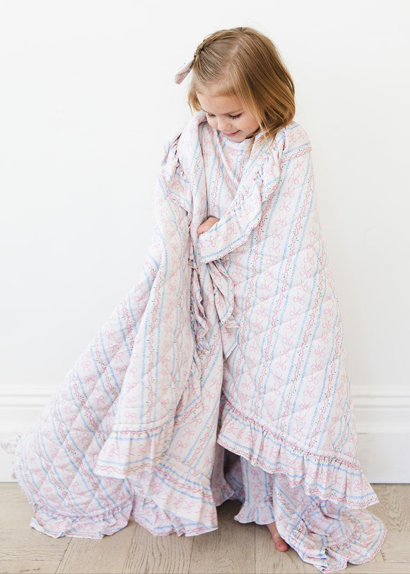 Vintage and dainty floral bow bamboo quilted blanket with 3.0 TOG filling for baby and toddler girls.
