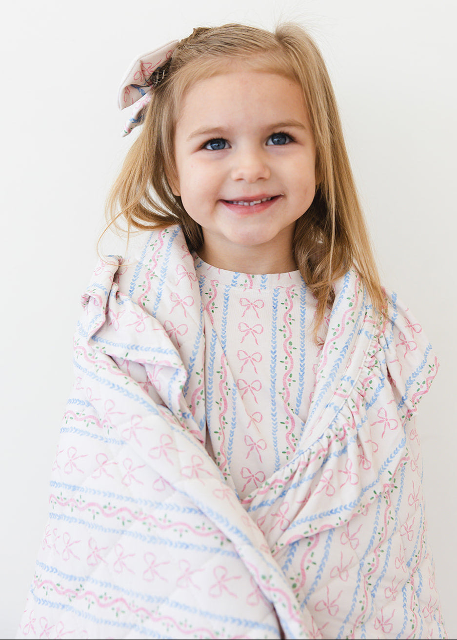 Vintage and dainty floral bow bamboo quilted blanket with 3.0 TOG filling for baby and toddler girls.