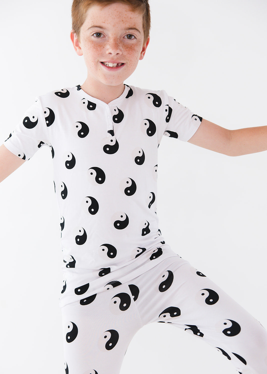 Bamboo two piece pajama set with yin & yang print for babies, toddlers and little kids.
