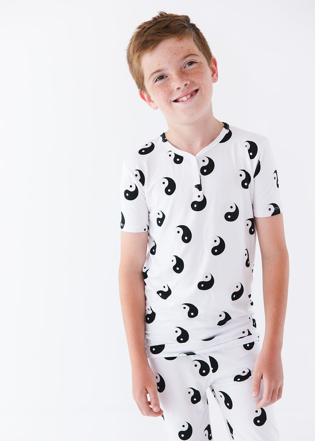 Bamboo two piece pajama set with yin & yang print for babies, toddlers and little kids.