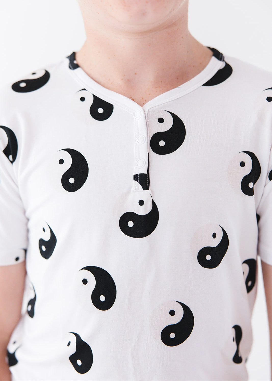 Bamboo two piece pajama set with yin & yang print for babies, toddlers and little kids.