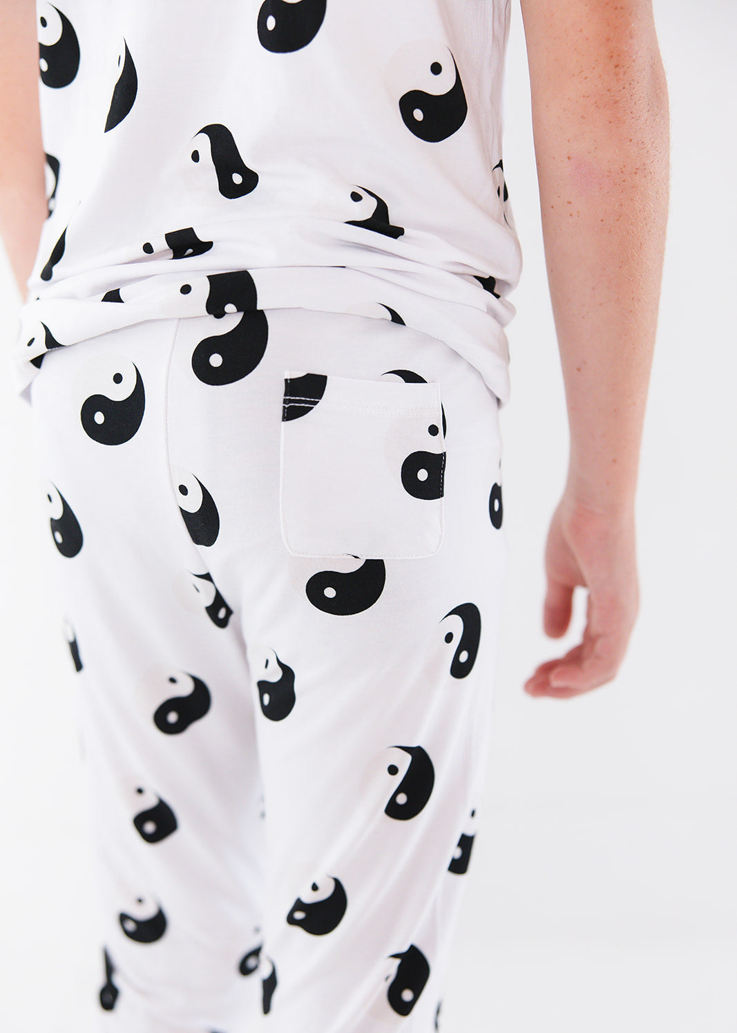 Bamboo two piece pajama set with yin & yang print for babies, toddlers and little kids.