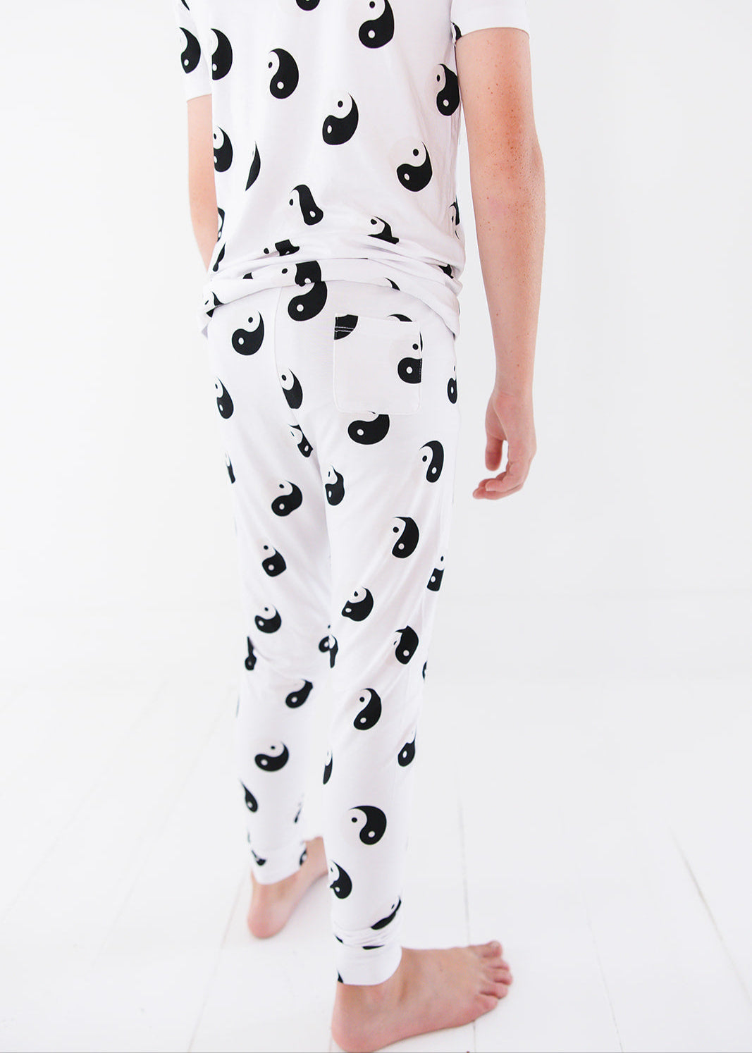 Bamboo two piece pajama set with yin & yang print for babies, toddlers and little kids.
