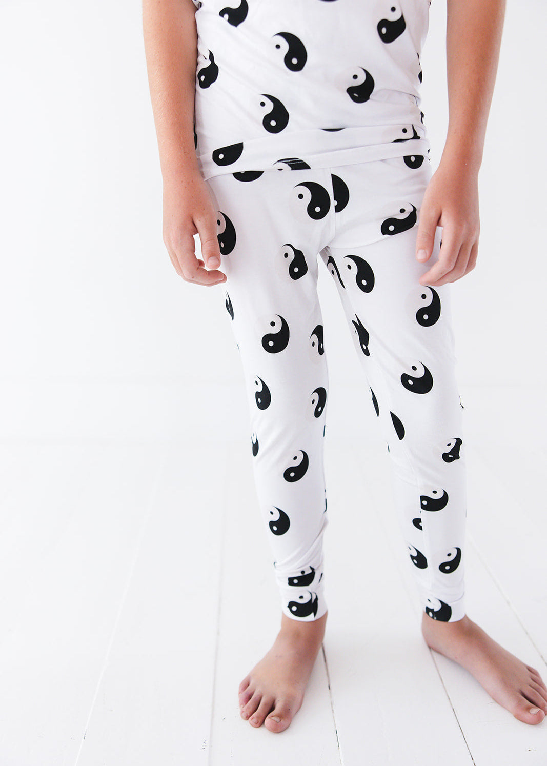 Bamboo two piece pajama set with yin & yang print for babies, toddlers and little kids.