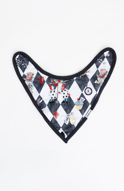 Vintage Alice in Wonderland bamboo snap bib for baby boys and girls. Gender neutral bib filled with terry cloth in Disney print.