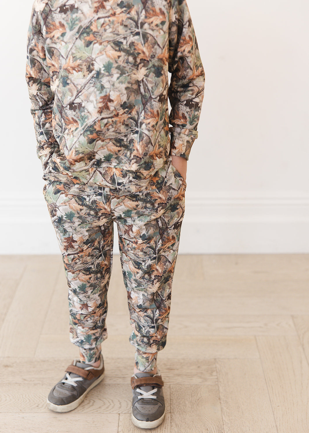 Camo outfit jogger set made from bamboo french terry for toddlers and little boys and girls.