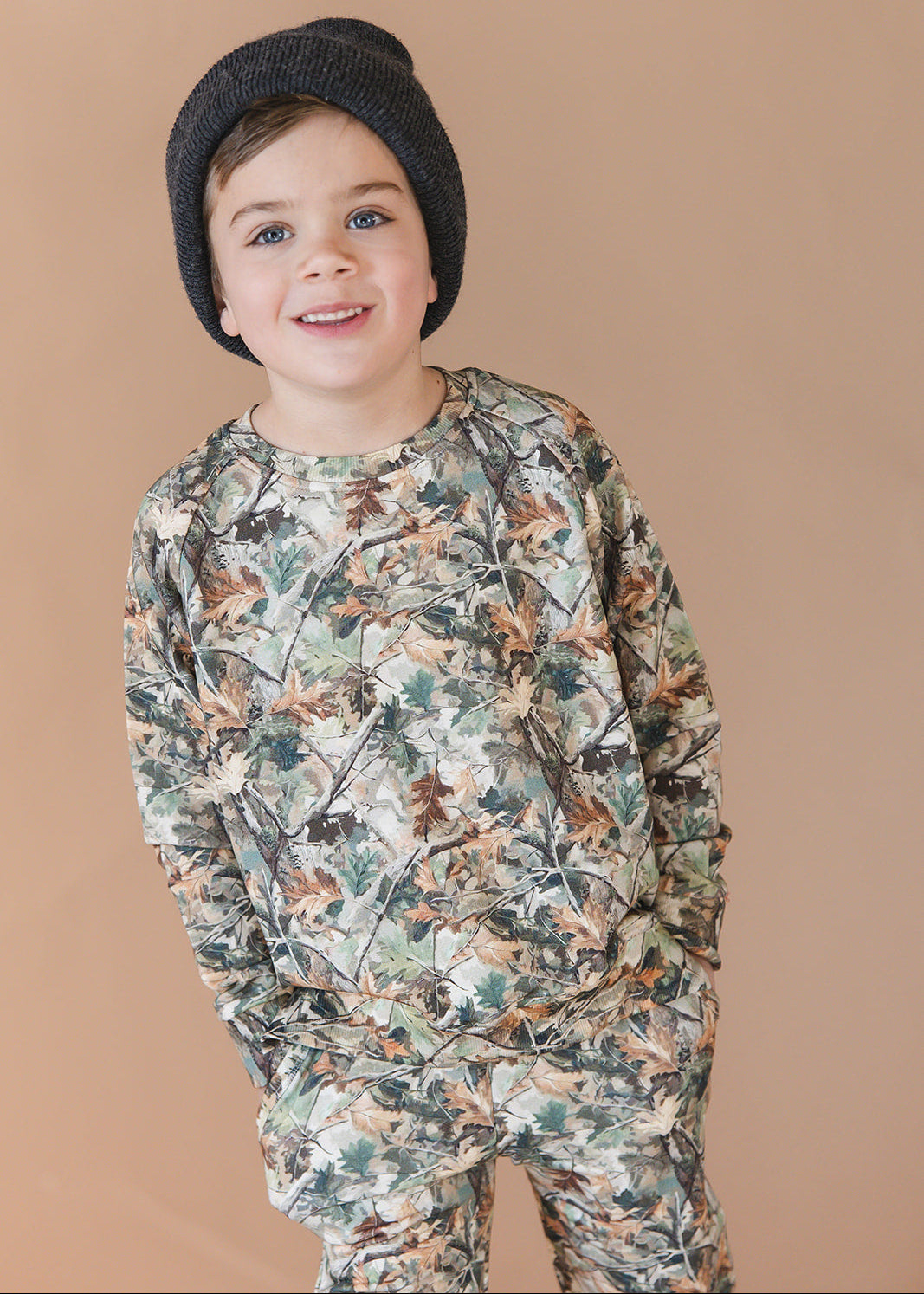 Camo outfit jogger set made from bamboo french terry for toddlers and little boys and girls.