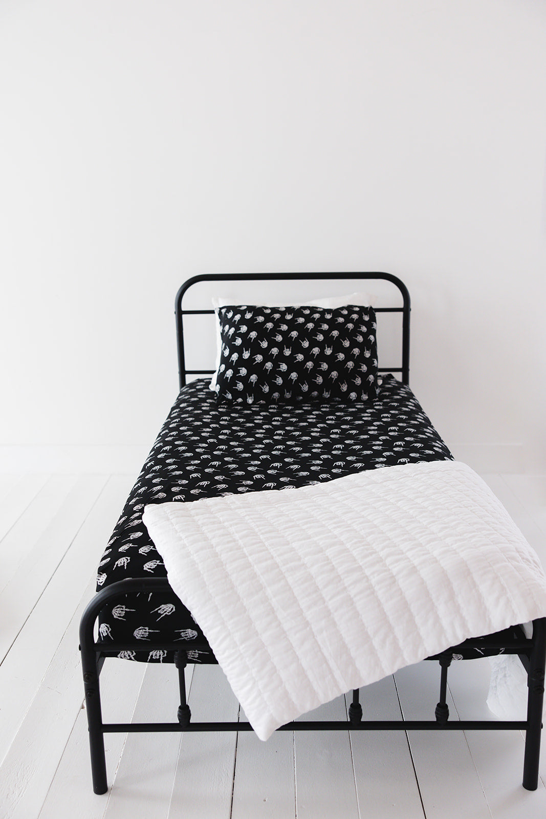 Bamboo Twin Bedding Set | Rock N' Skull