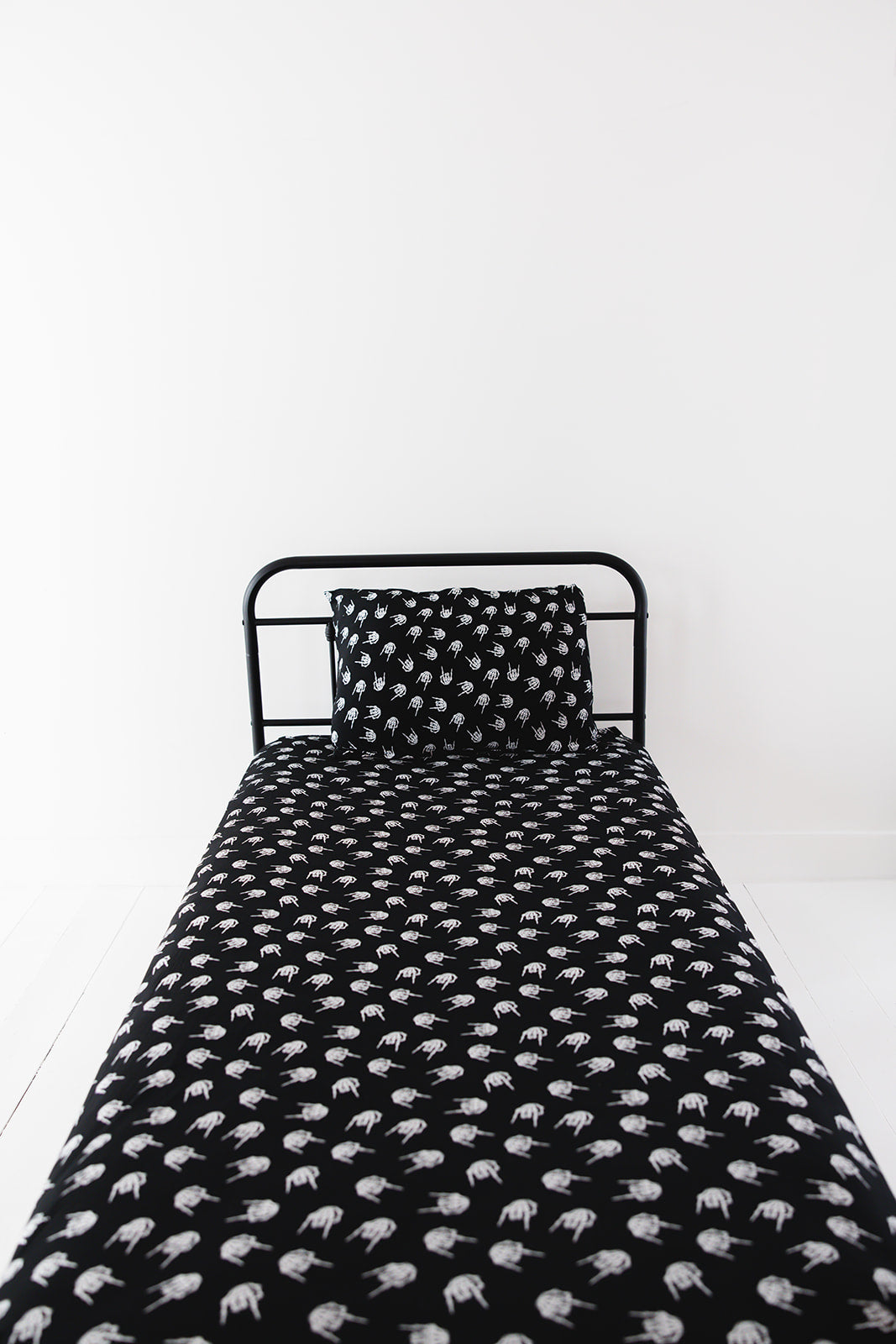 Bamboo Twin Bedding Set | Rock N' Skull