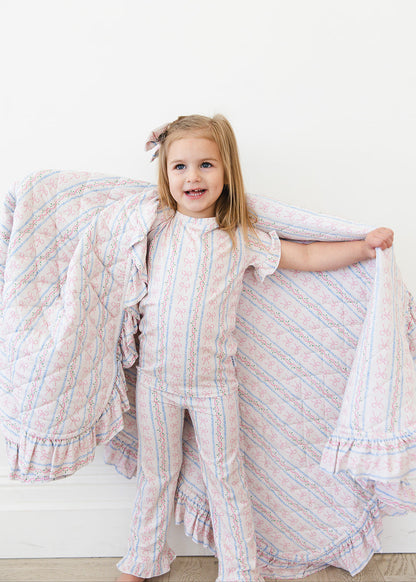 Bamboo Ruffle Quilt | Victorian Whimsy