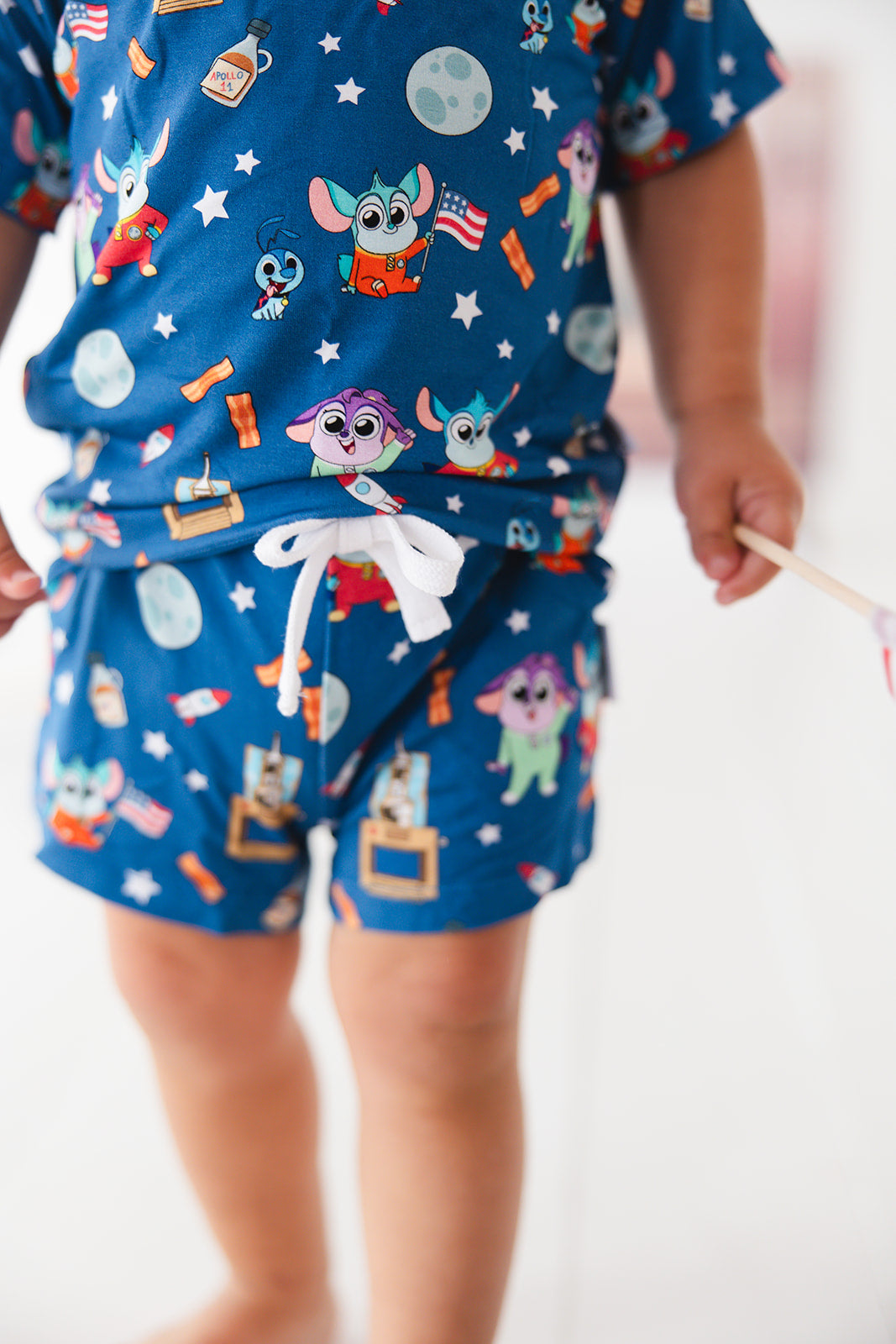 Daily Wire and Bentkey's Chip Chilla bamboo shorts and t-shirt set for babies and toddlers. Baby girl and boy's bamboo daywear set with pockets and drawstring.