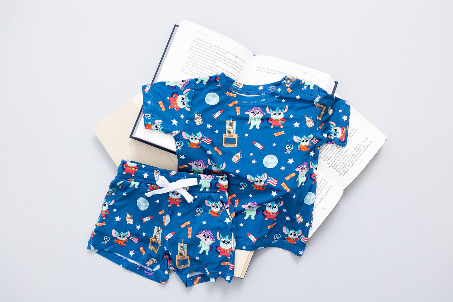 Daily Wire and Bentkey's Chip Chilla bamboo shorts and t-shirt set for babies and toddlers. Baby girl and boy's bamboo daywear set with pockets and drawstring.