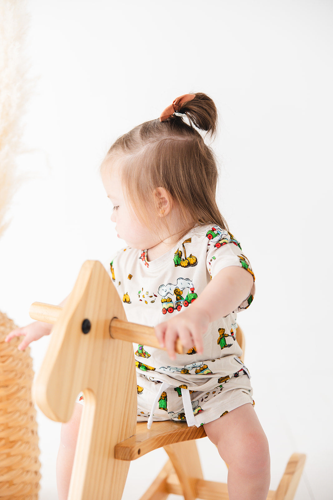 Bamboo shorts and t-shirt set for baby and toddler boys and girls with Corduroy book print.