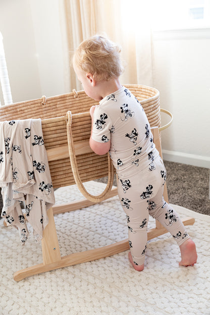 Gender neutral mickey mouse and minnie mouse bamboo pajama set for baby and toddler boys and girls.