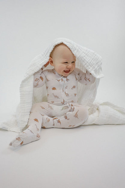 White 100% cotton muslin quilt, blanket or towel for baby girls, baby boys or toddlers.